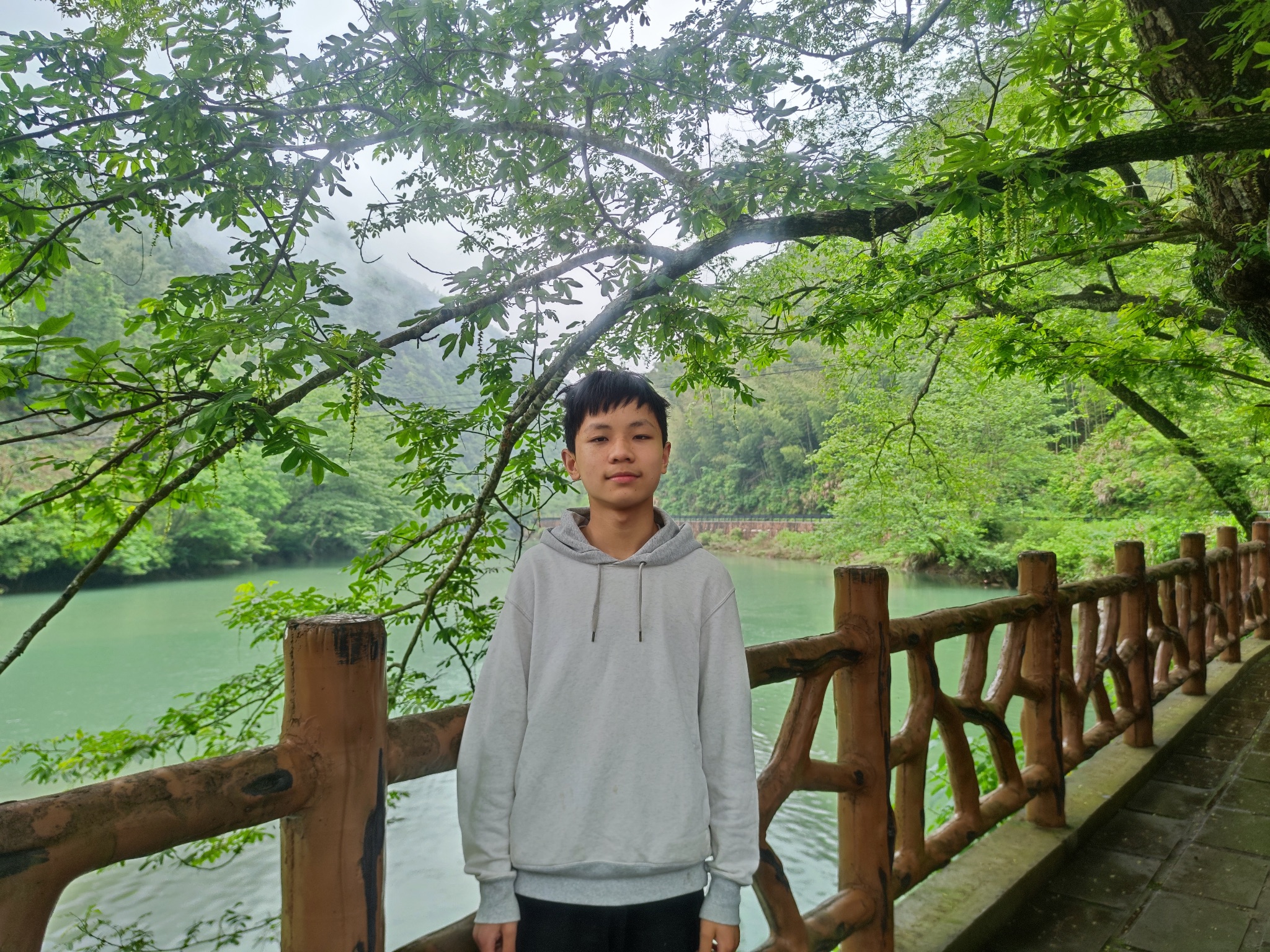 E44a8dec6o44e140ebaf95cdf5dd917a